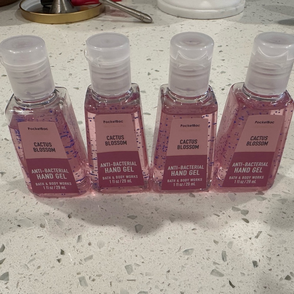 Bath & Body Works Cactus Blossom Anti-Bacterial Hand Gel